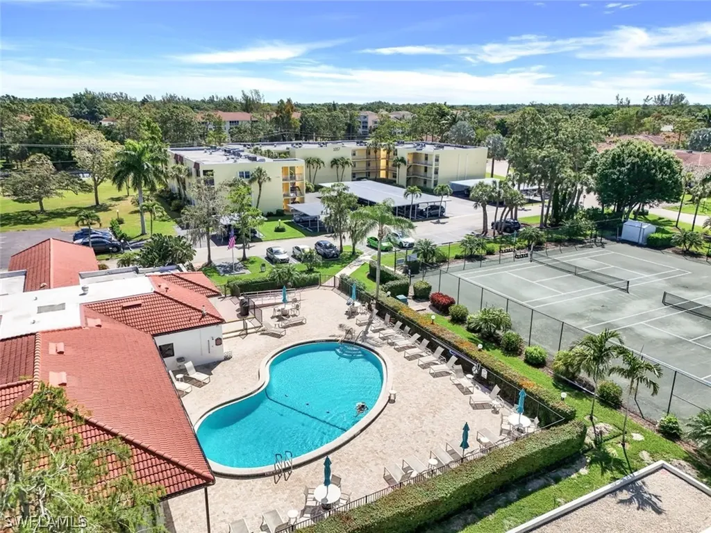 1083 Forest Lakes Drive Naples FL 34105