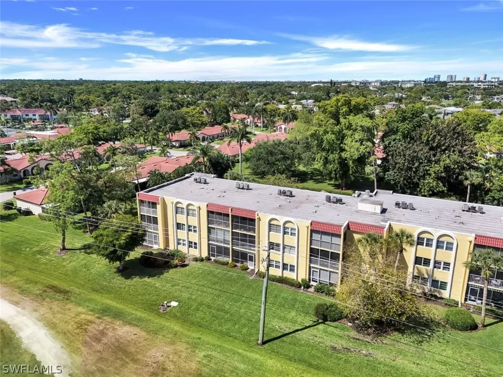 1083 Forest Lakes Drive Naples FL 34105