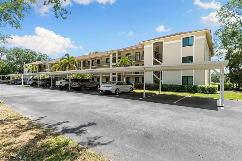 5784 Deauville Circle Naples FL 34112