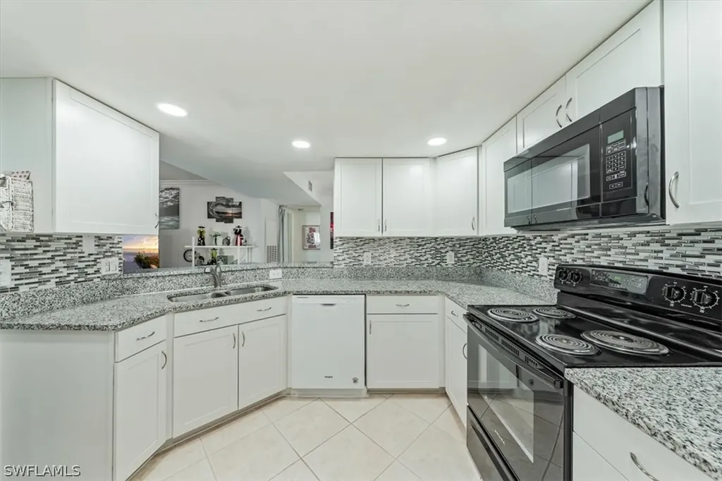 3180 Seasons Way Estero FL 33928
