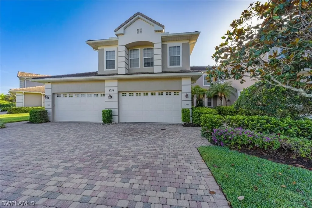 4758 Stratford Court Naples FL 34105
