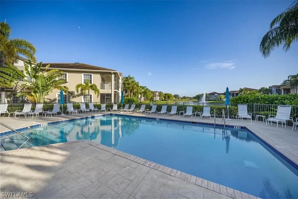 4758 Stratford Court Naples FL 34105