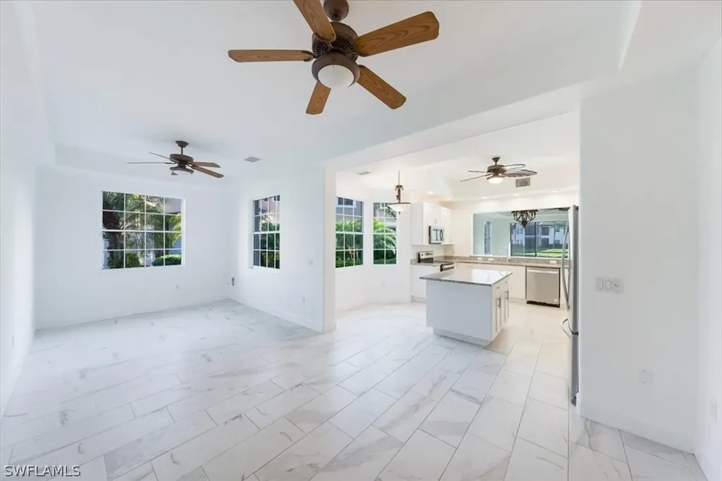 4758 Stratford Court Naples FL 34105