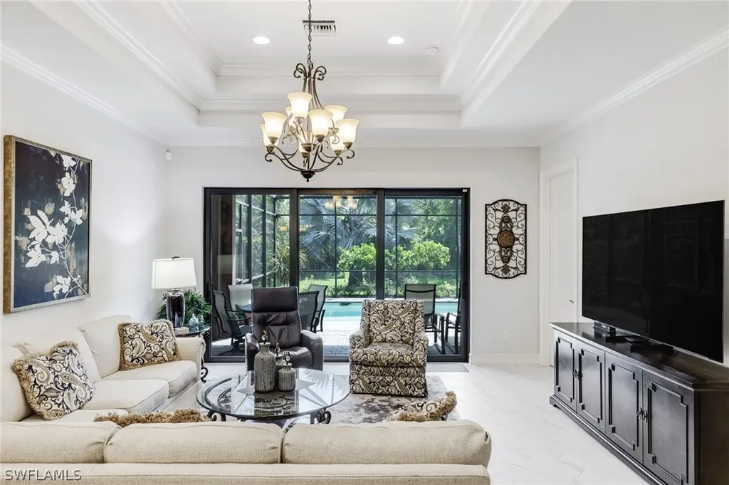 6648 Roma Way Naples FL 34113