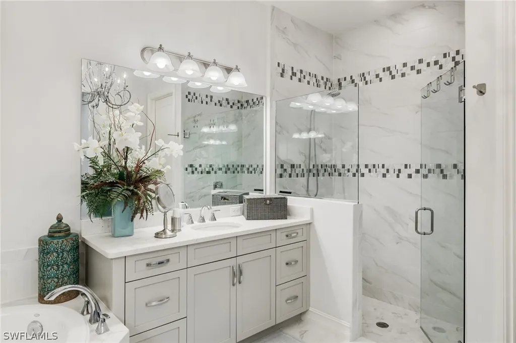 6648 Roma Way Naples FL 34113