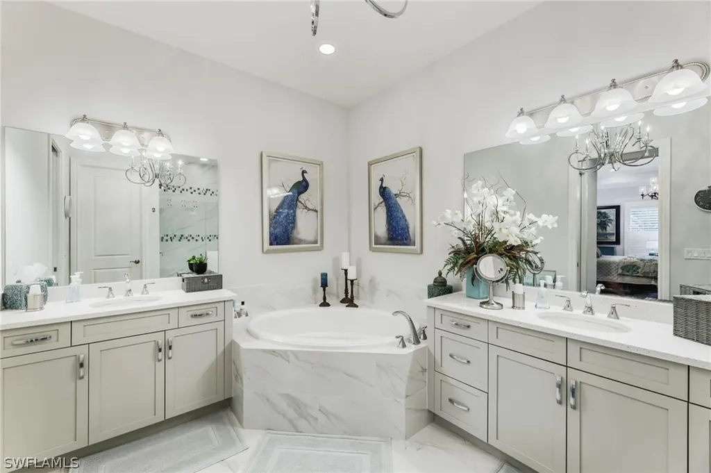6648 Roma Way Naples FL 34113