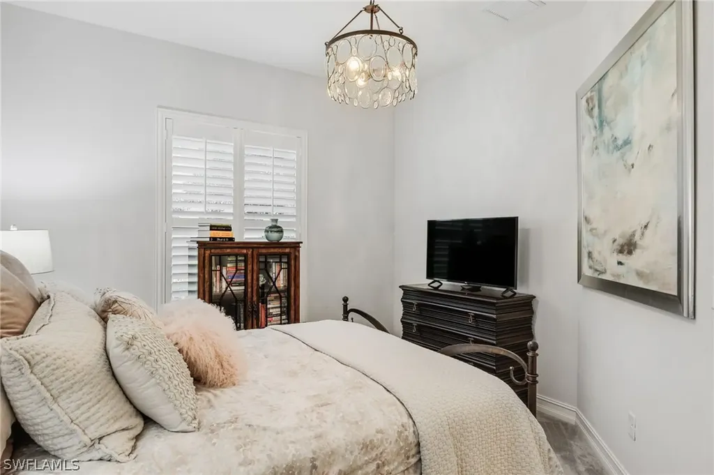 6648 Roma Way Naples FL 34113