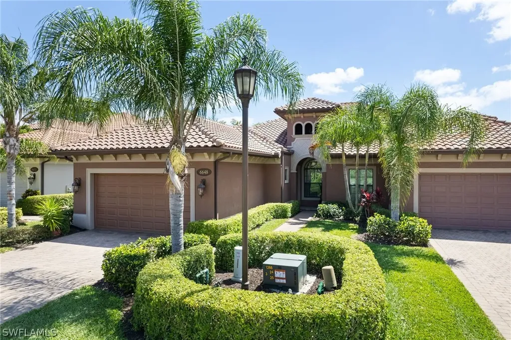 6648 Roma Way Naples FL 34113