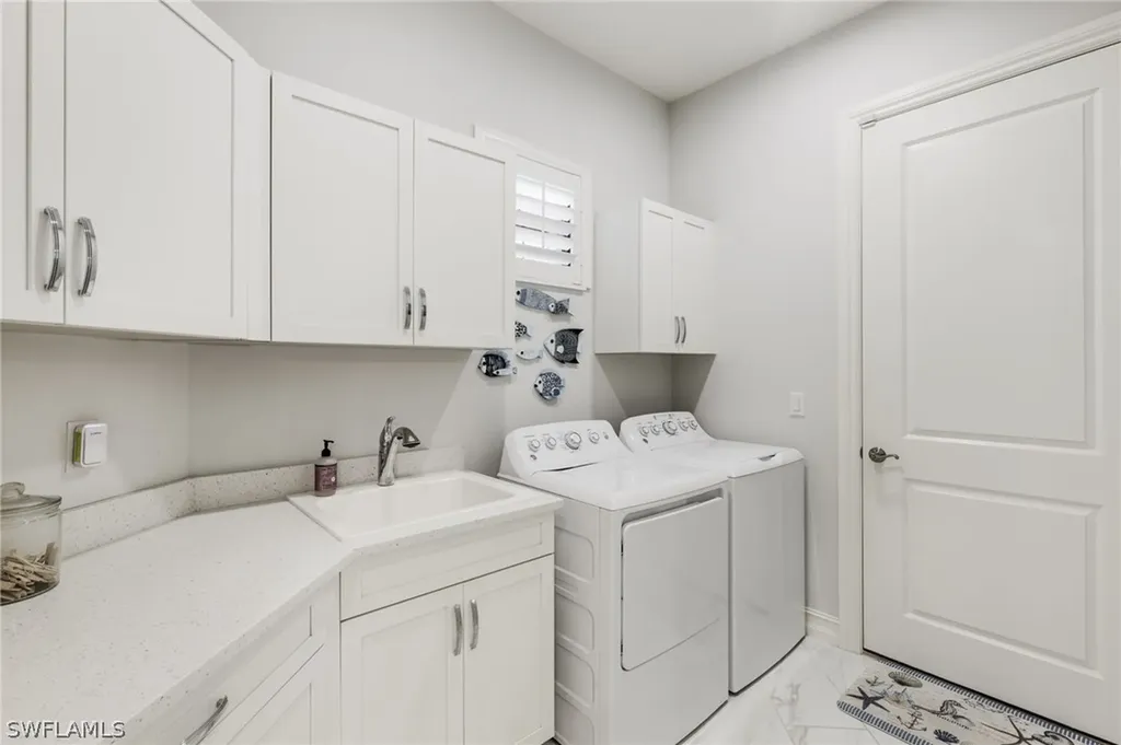 6648 Roma Way Naples FL 34113