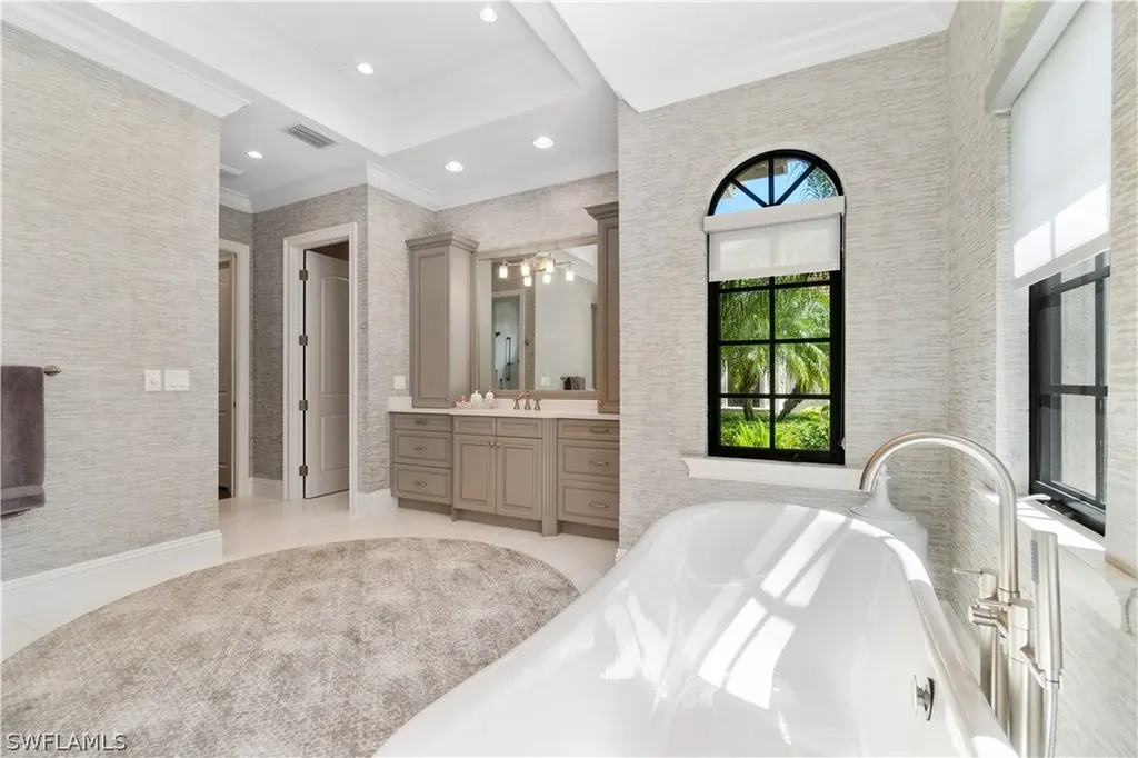 4265 Deephaven Lane Naples FL 34119
