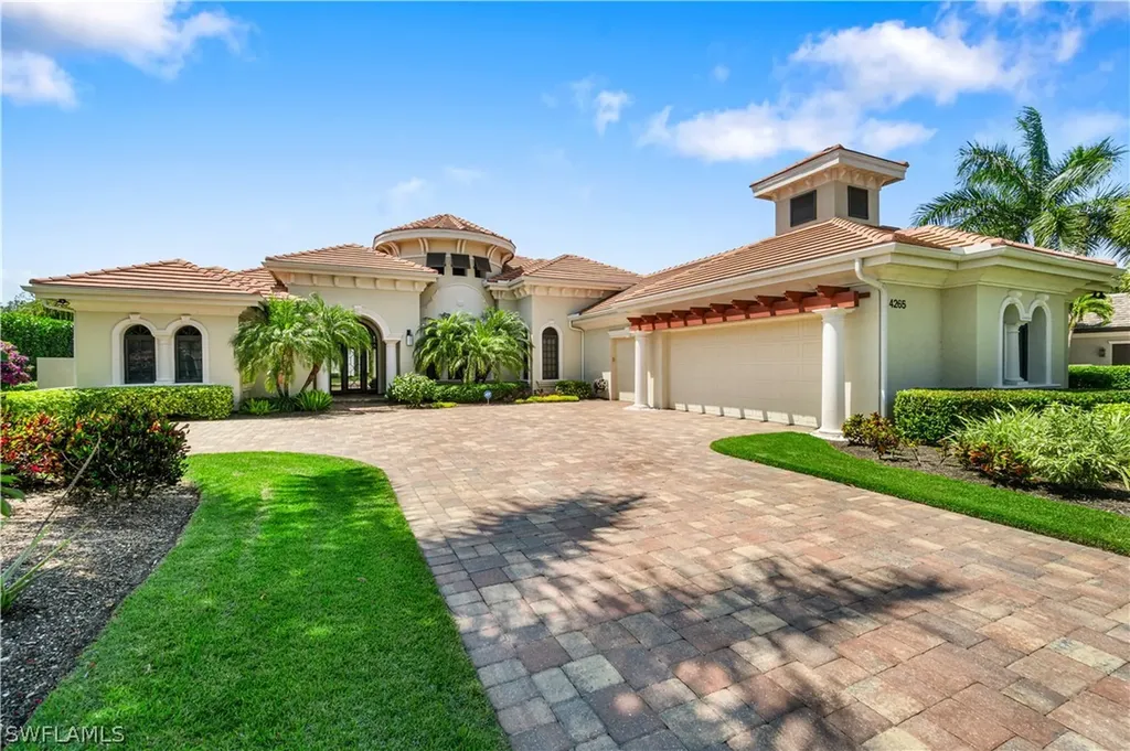 4265 Deephaven Lane Naples FL 34119