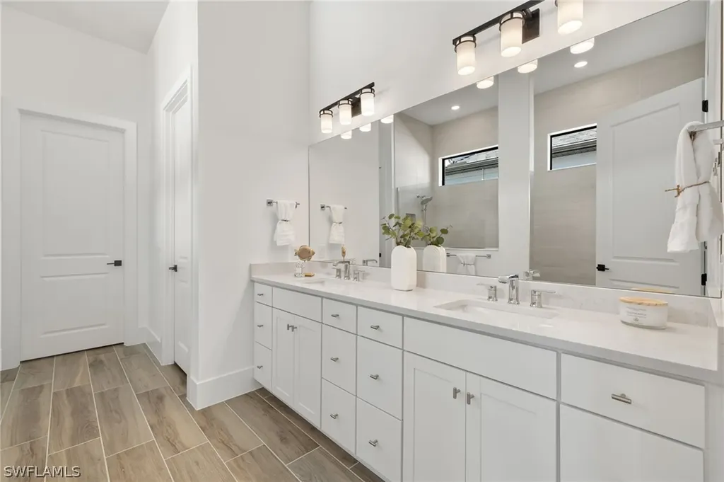16281 Verilyn Circle Naples FL 34110