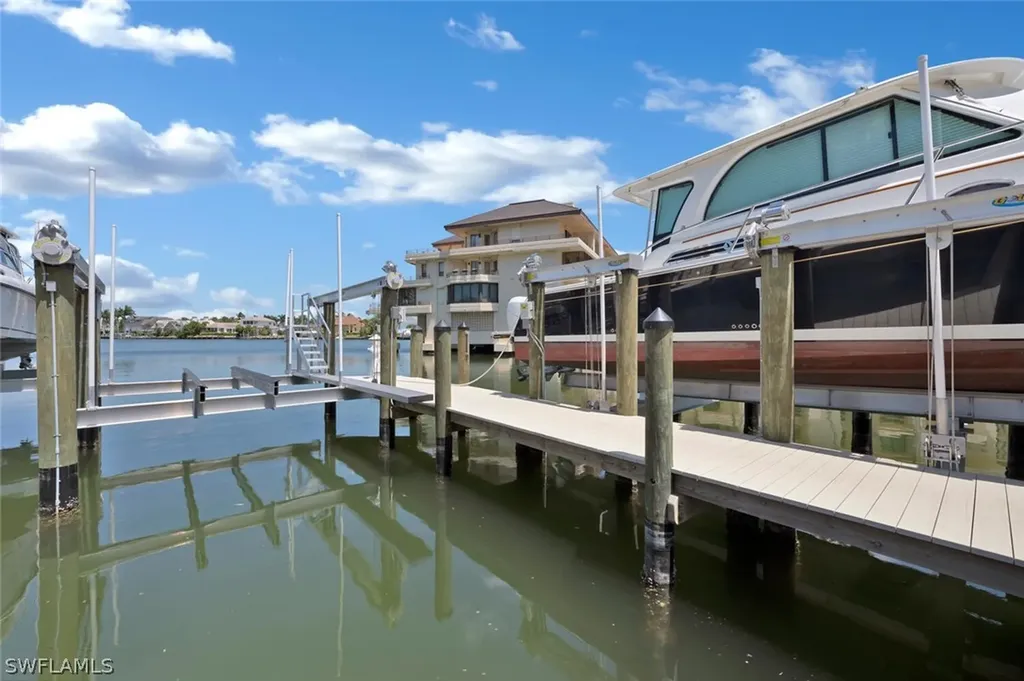 4450 Gulf Shore Boulevard N Naples FL 34103
