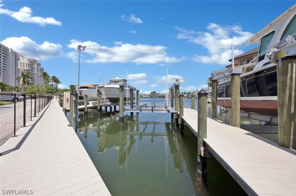 4450 Gulf Shore Boulevard N Naples FL 34103