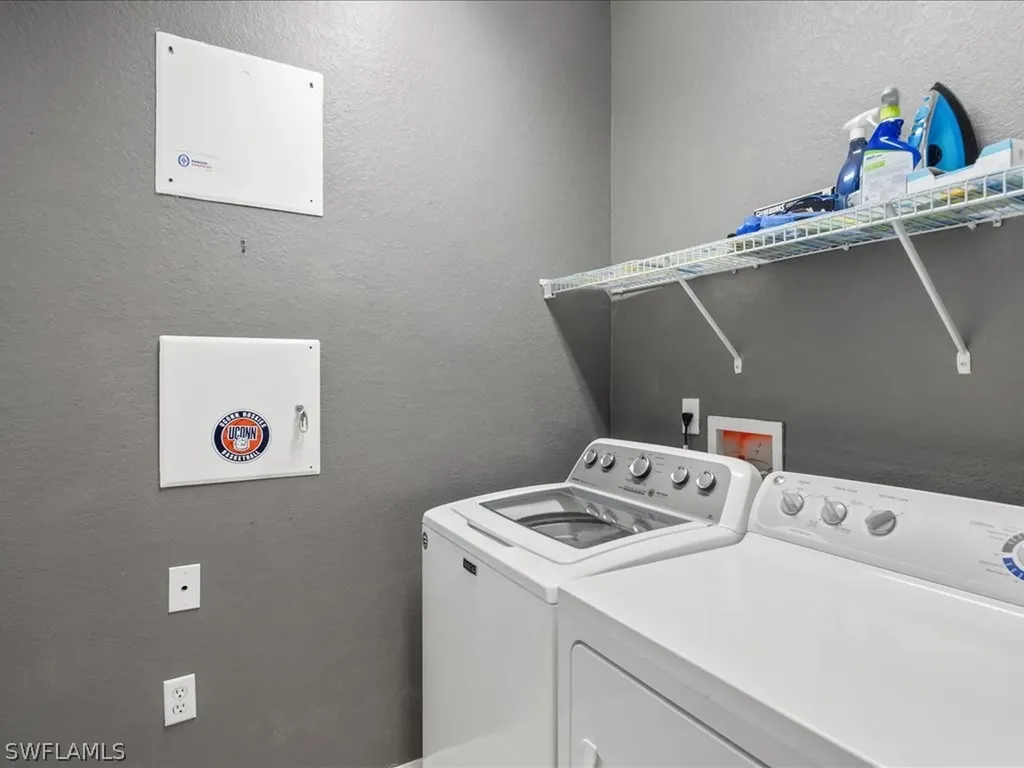 2044 Par Drive Naples FL 34120