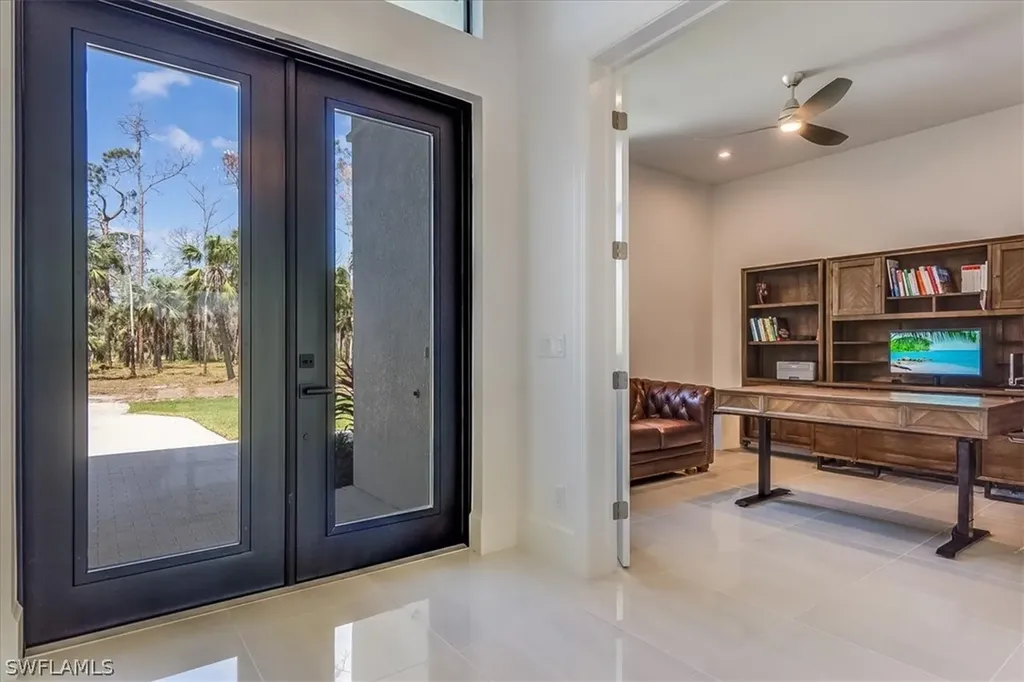 2082 Wilson Boulevard N Naples FL 34120