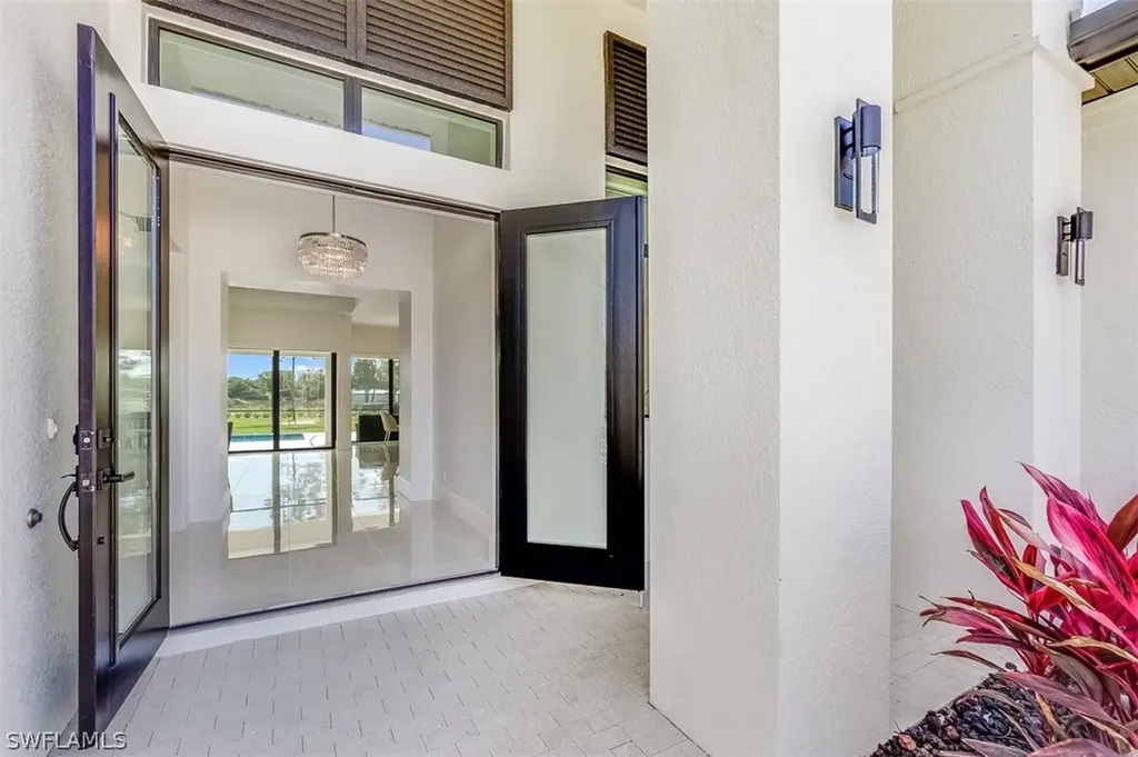 2082 Wilson Boulevard N Naples FL 34120