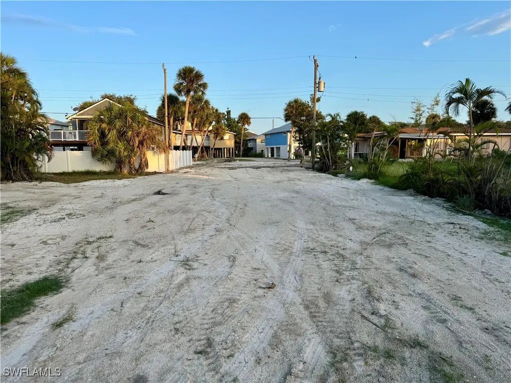 123-125 Washington Avenue Fort Myers Beach FL 33931
