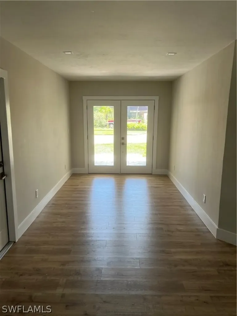 1361 Lake Shore Drive Naples FL 34103