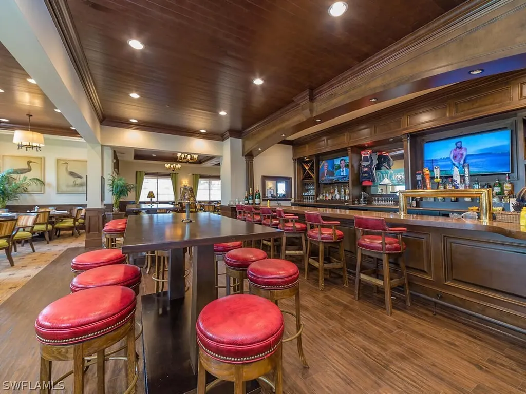 1050 Borghese Lane Naples FL 34114
