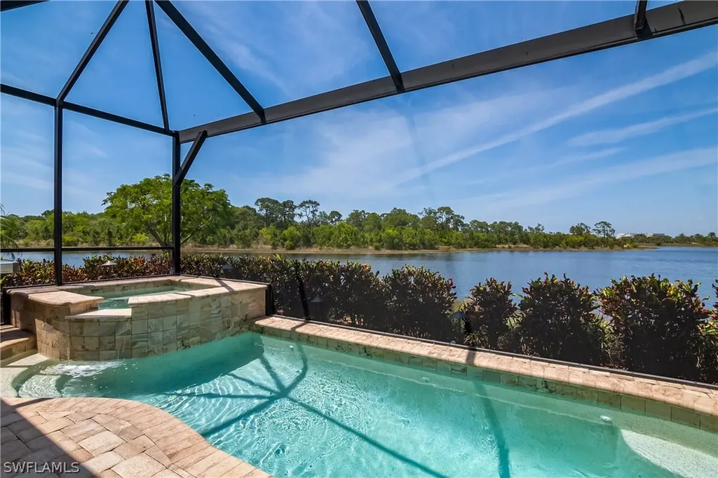 Naples FL, 7056 Dominica Drive