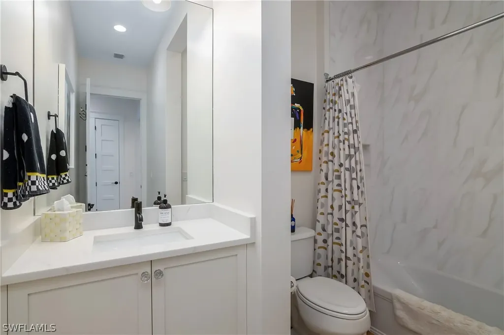 7056 Dominica Drive Naples FL 34113