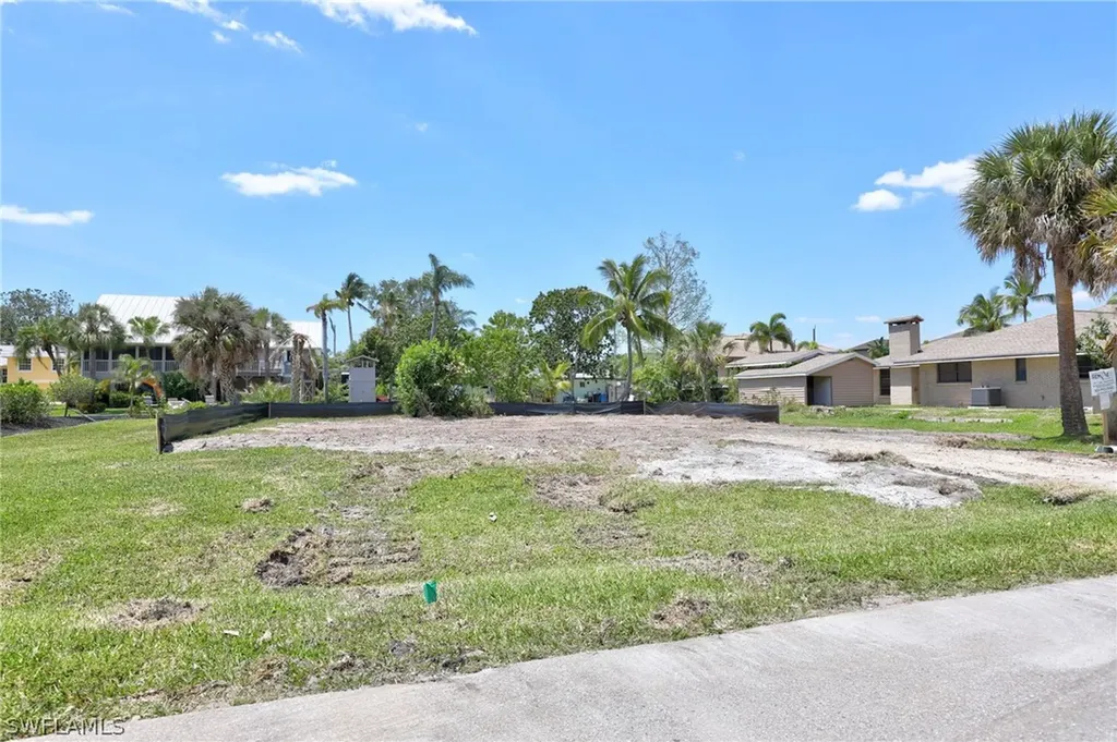 27281 Johnson Street Bonita Springs FL 34135