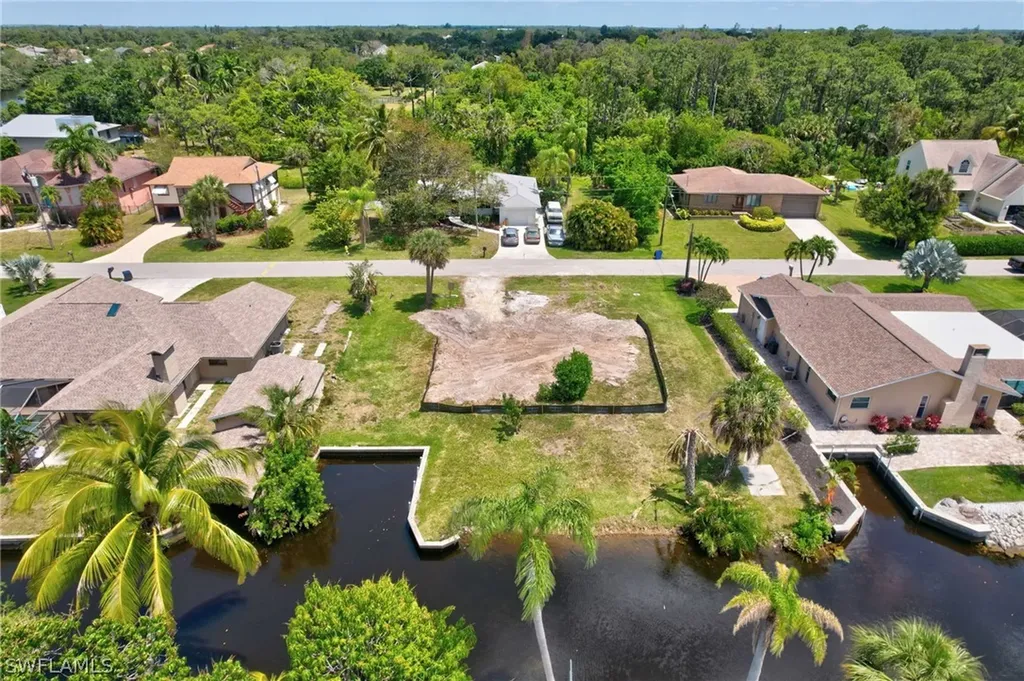 27281 Johnson Street Bonita Springs FL 34135