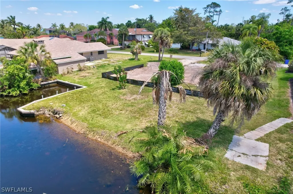 27281 Johnson Street Bonita Springs FL 34135