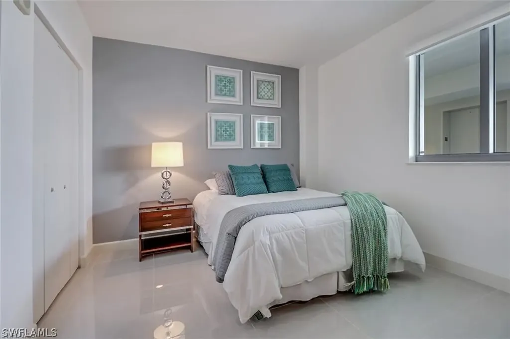 3000 Oasis Grand Boulevard Fort Myers FL 33916