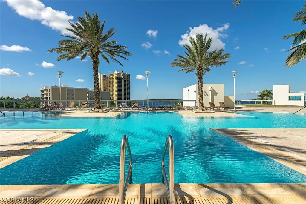 3000 Oasis Grand Boulevard Fort Myers FL 33916