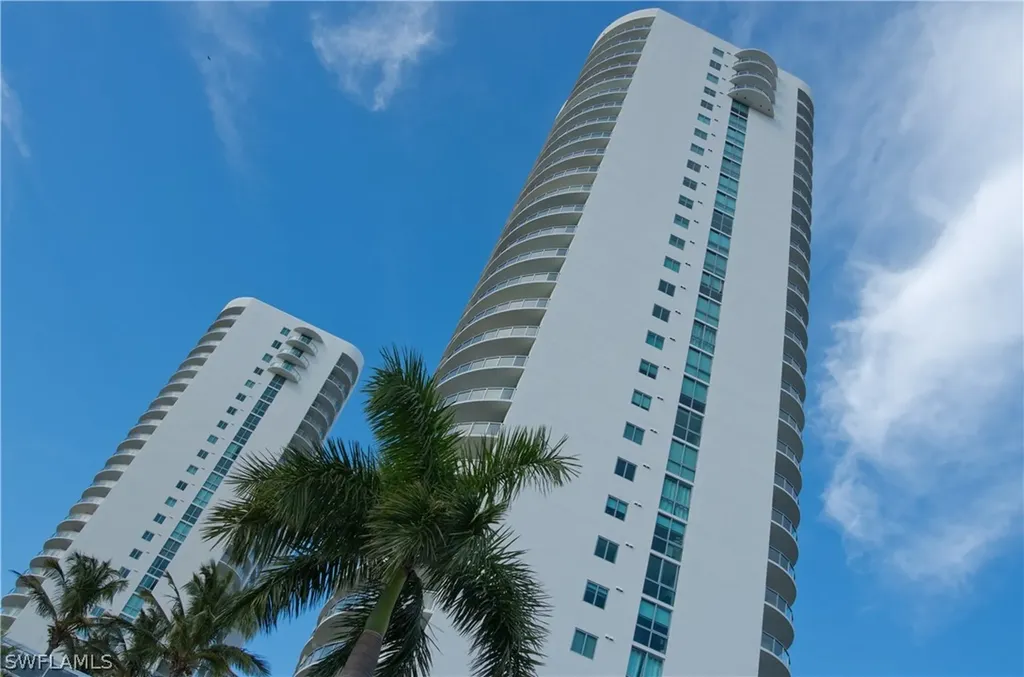 3000 Oasis Grand Boulevard Fort Myers FL 33916