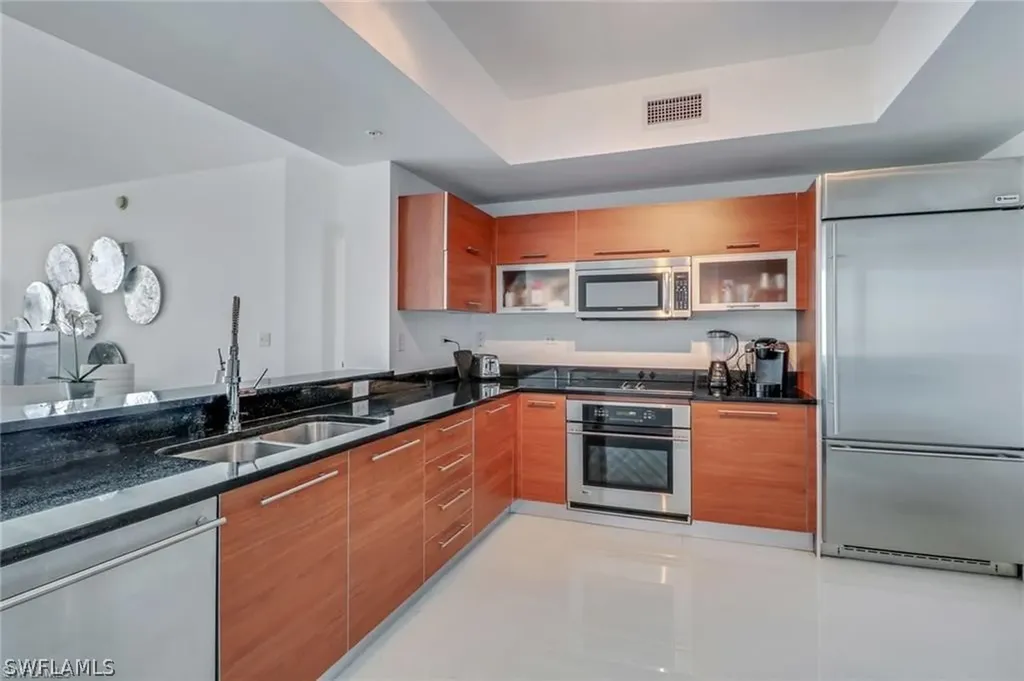 3000 Oasis Grand Boulevard Fort Myers FL 33916