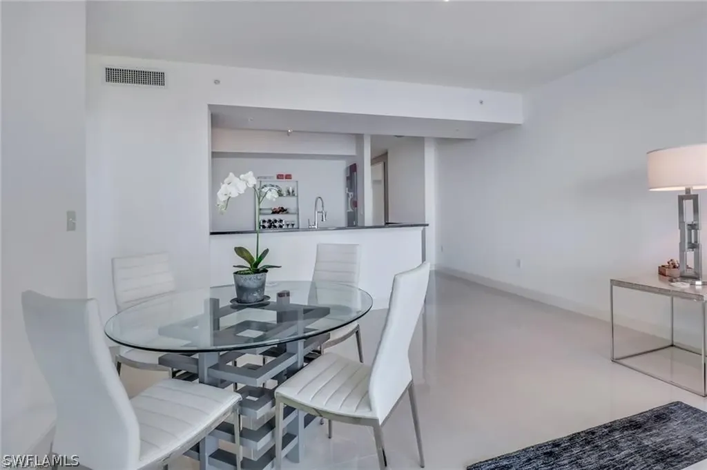 3000 Oasis Grand Boulevard Fort Myers FL 33916