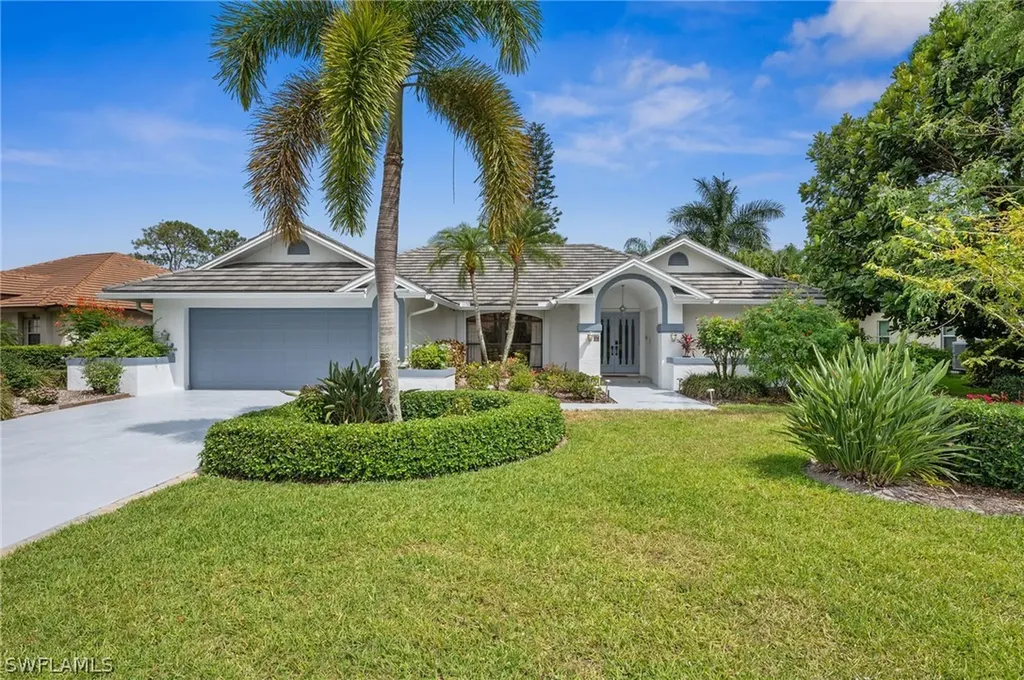 118 Palmetto Dunes Circle Naples FL 34113