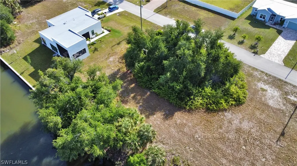 1908 NW 28th Place Cape Coral FL 33993