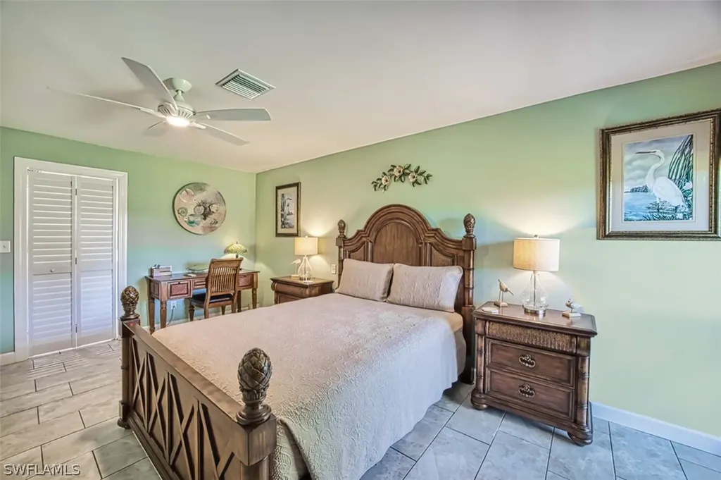 4283 Island Circle Fort Myers FL 33919
