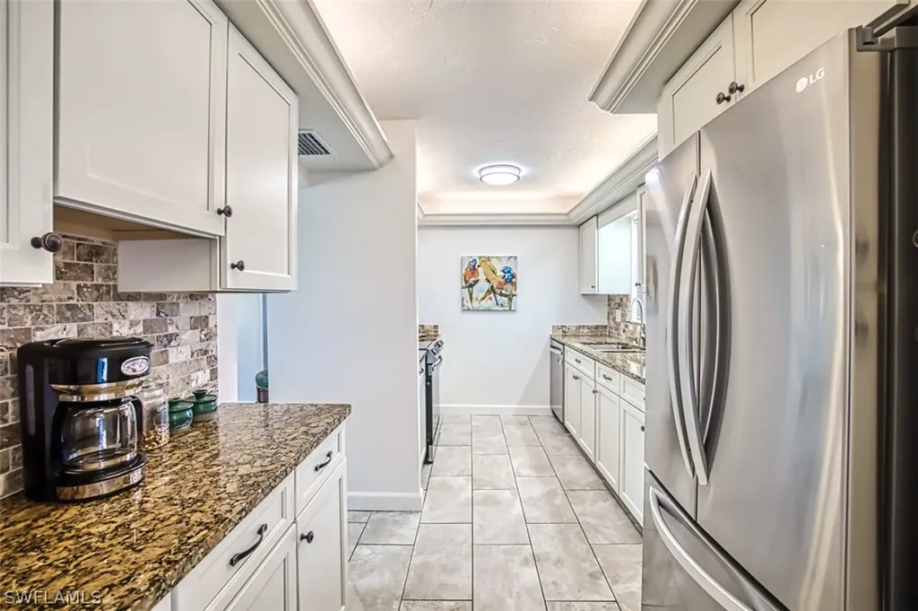 4283 Island Circle Fort Myers FL 33919