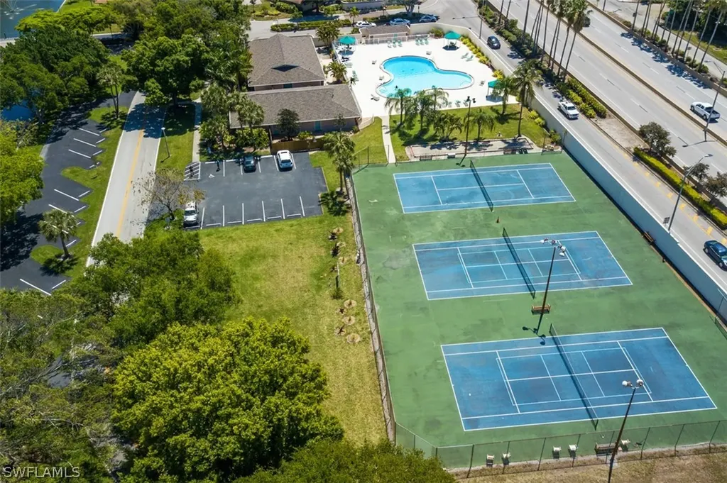 4283 Island Circle Fort Myers FL 33919