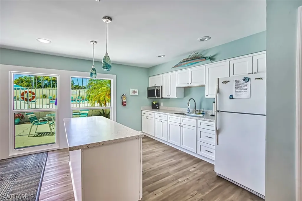 4283 Island Circle Fort Myers FL 33919