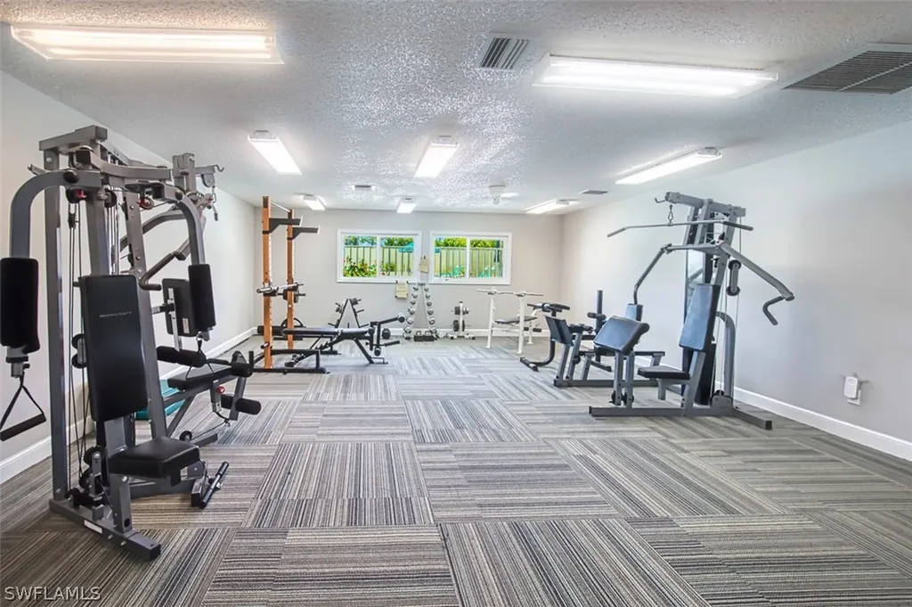 4283 Island Circle Fort Myers FL 33919
