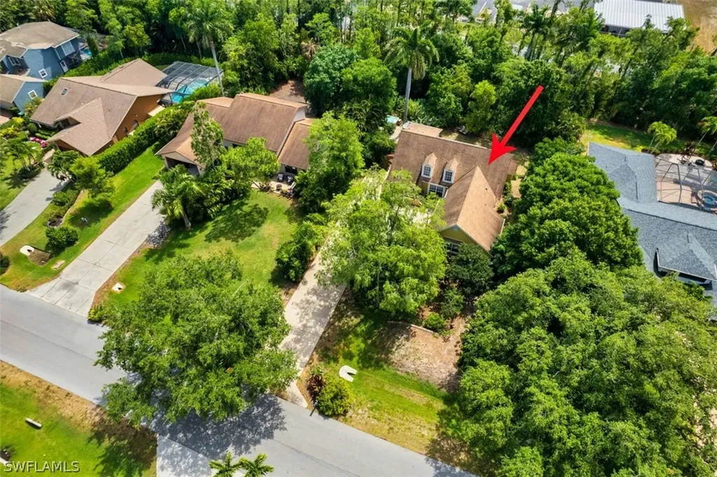 6100 Cypress Hollow Way Naples FL 34109