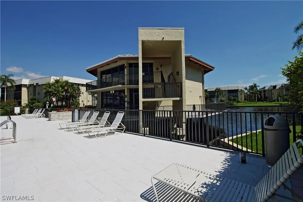 788 Park Shore Drive Naples FL 34103