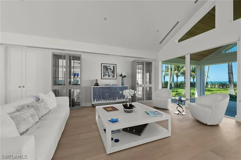 71 18th Avenue S Naples FL 34102