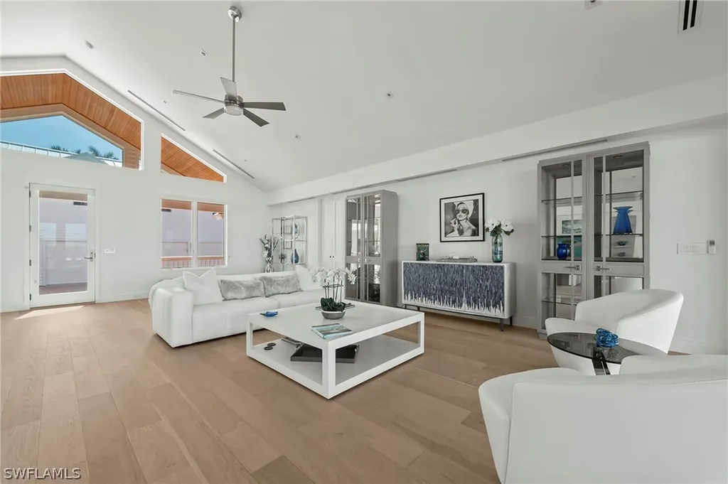 71 18th Avenue S Naples FL 34102