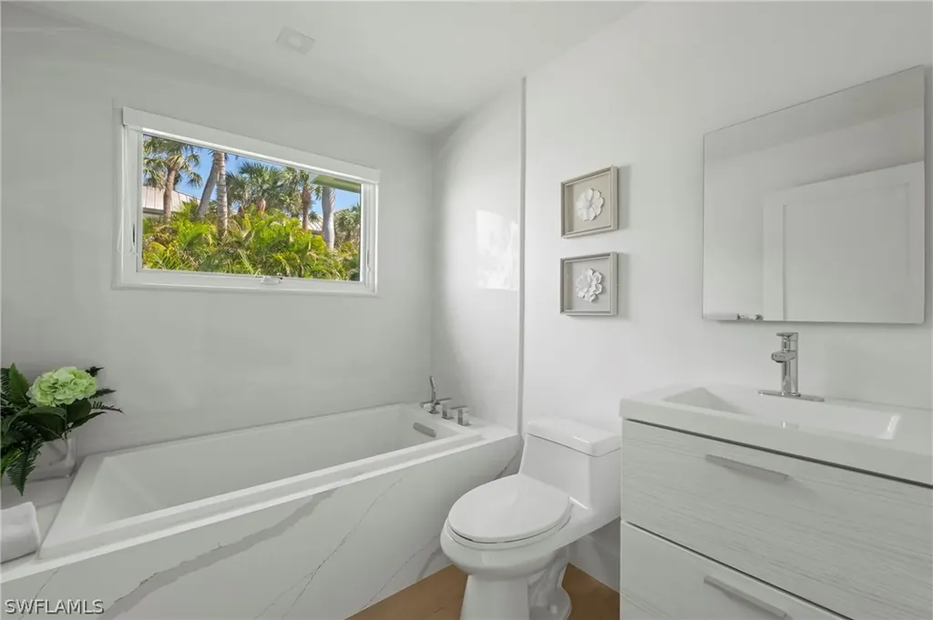 71 18th Avenue S Naples FL 34102