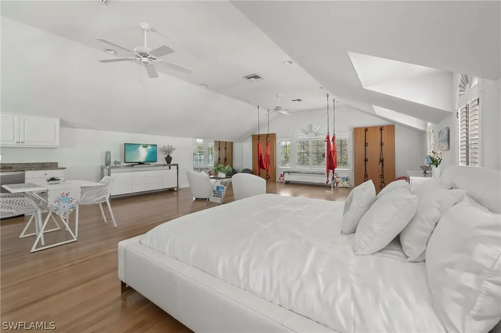 71 18th Avenue S Naples FL 34102