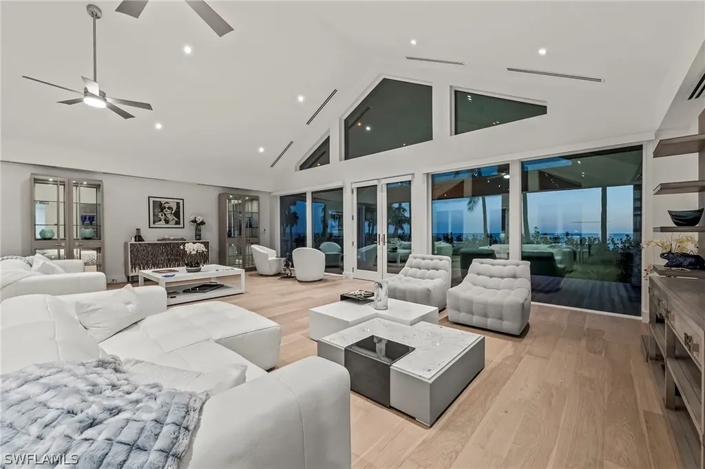 71 18th Avenue S Naples FL 34102
