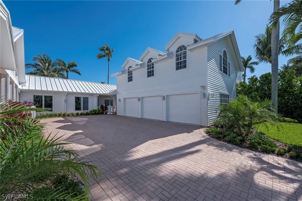 71 18th Avenue S Naples FL 34102