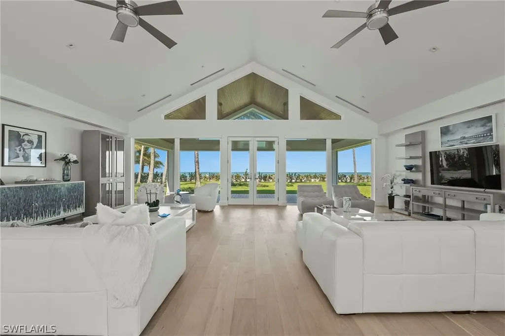 71 18th Avenue S Naples FL 34102